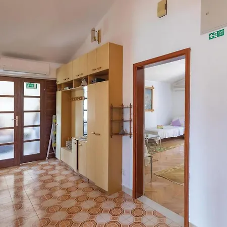 דירה Beautiful In Ploce With Kitchen פלוצ'ה